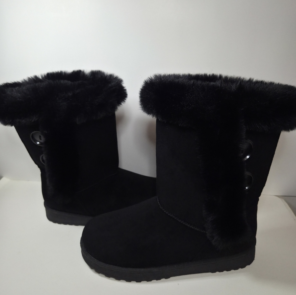SO Women's Black Fur-Lined Boots. Kohls Women Black Suede Boots. Winter Boots.